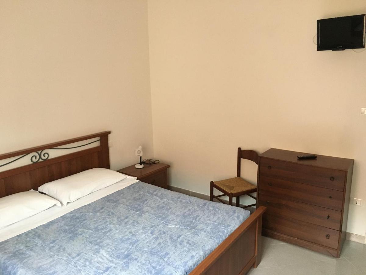 Appartamento Miramare, 2 Camere, Cucina, Bagno, Вентимиля Екстериор снимка