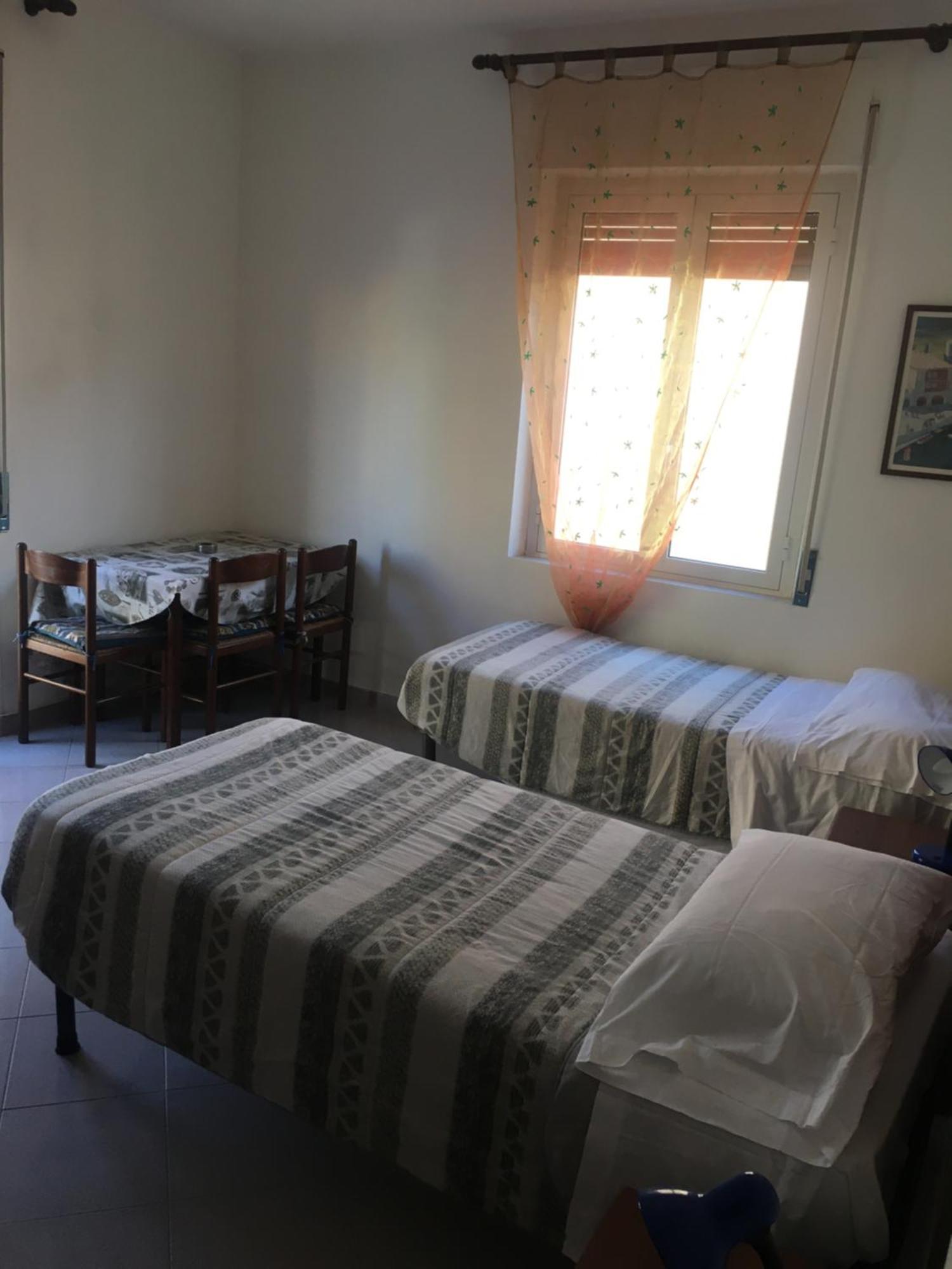 Appartamento Miramare, 2 Camere, Cucina, Bagno, Вентимиля Екстериор снимка